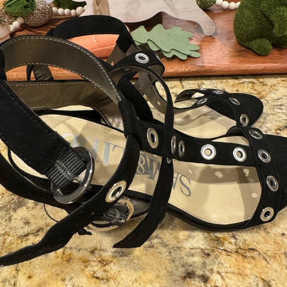 NWOB Sam & Libby block heels. Never been worn. Please see all pictures. - Picture 4 of 10